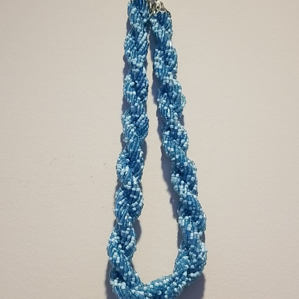 Beaded necklace